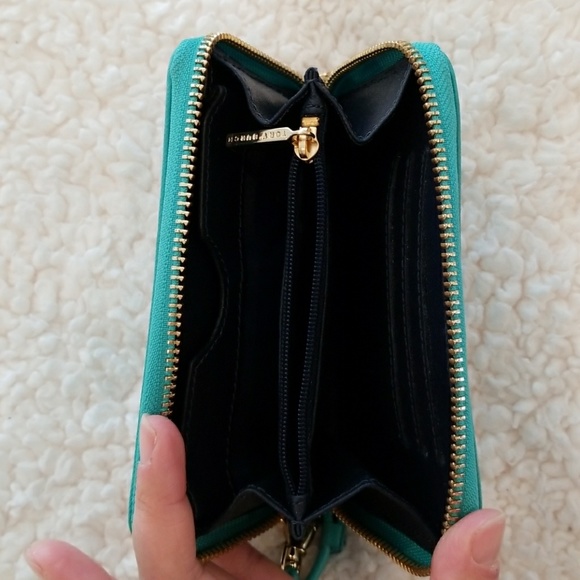 Tory Burch Mint Green Leather Robinson Wristlet - Picture 2 of 7